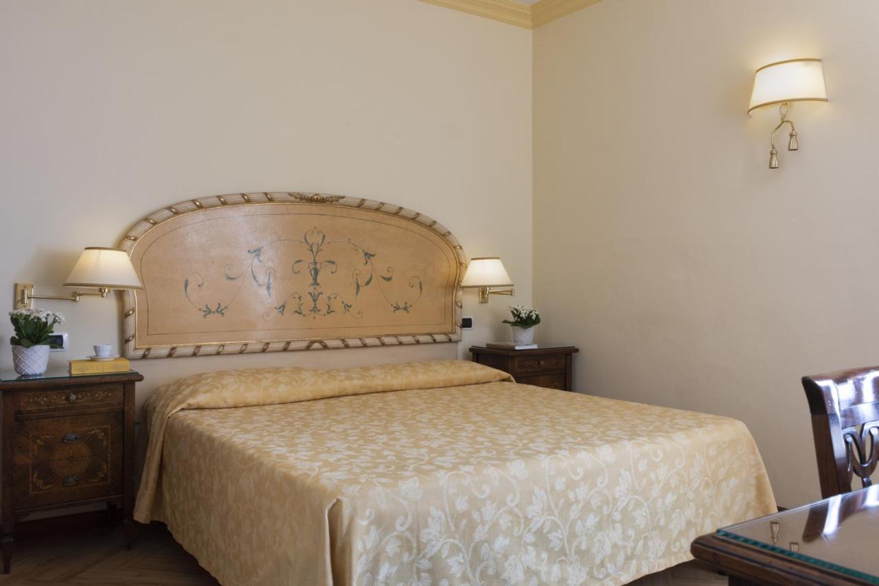 Hotel Parma E Oriente Wellness & Spa مونتيكاتيني تيرمي المظهر الخارجي الصورة