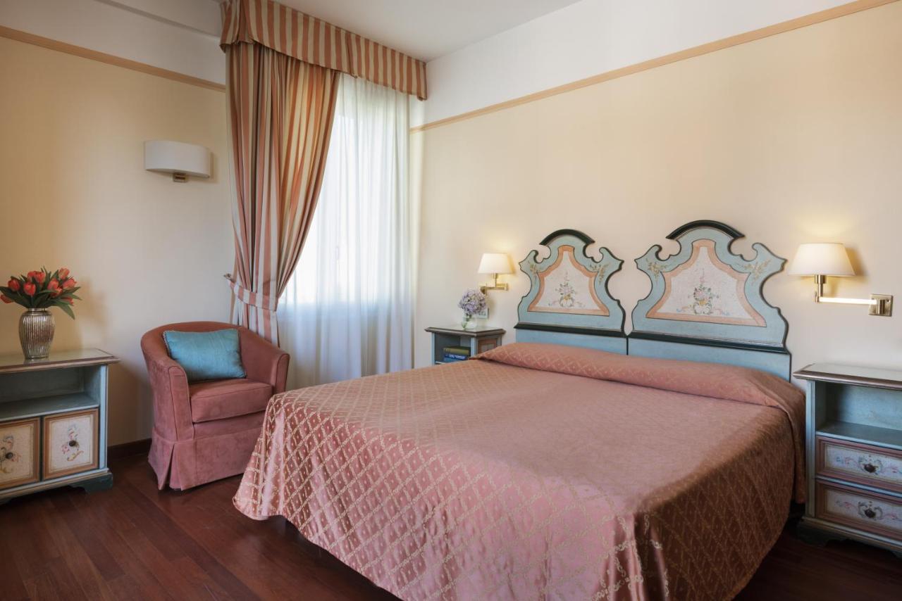 Hotel Parma E Oriente Wellness & Spa مونتيكاتيني تيرمي المظهر الخارجي الصورة